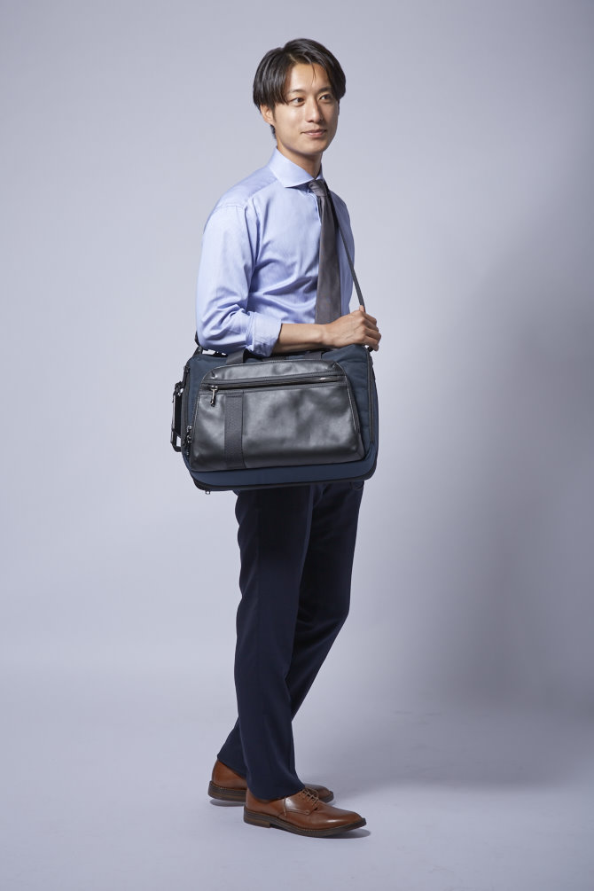 ビジネスバッグの名家【TUMI／トゥミ】がアプローチしたオンオフ仕様の3WAYバッグ – Men'sJOKER PREMIUM |  メンズファッション雑誌