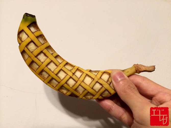 新鮮な黄色いバナナ バナナの食べ頃、見分けるポイントは？ おいしさをキープする