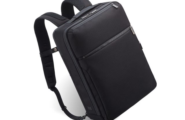 ビジネスバッグの名家【TUMI／トゥミ】がアプローチしたオンオフ